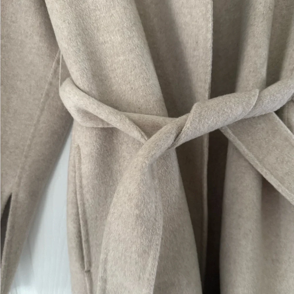 The Curated Cashmere Wool Coat - SOLD OUT - Picture 4 of 10